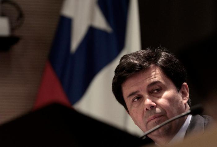 Ex ministro Pedro García renuncia a la DC