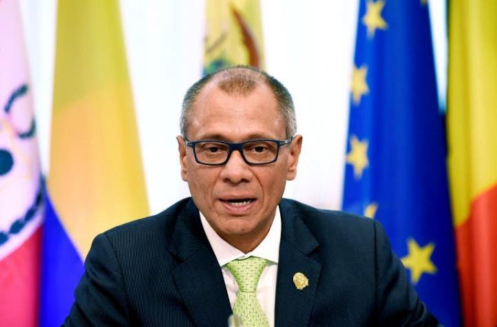 Mandatario de Ecuador confirma salida de vicepresidente condenado por Odebrecht