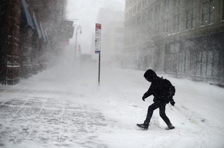 Nueva York declara estado de emergencia por llegada del "ciclón bomba"