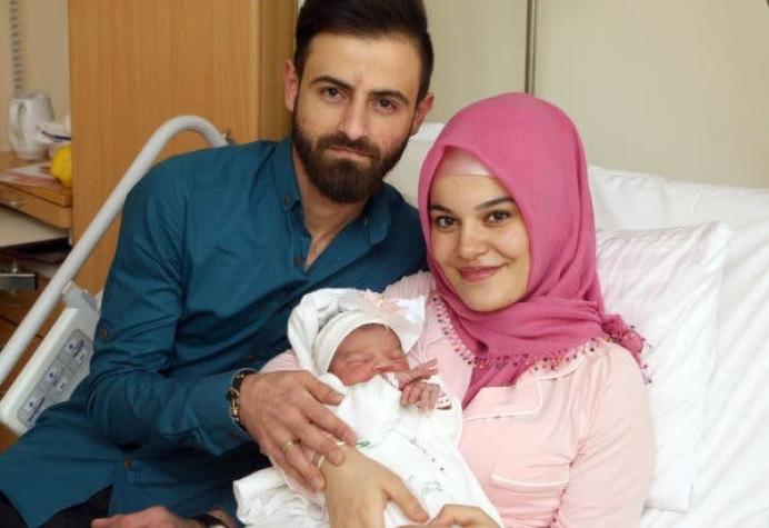Una recién nacida musulmana desata una ola de odio en Austria