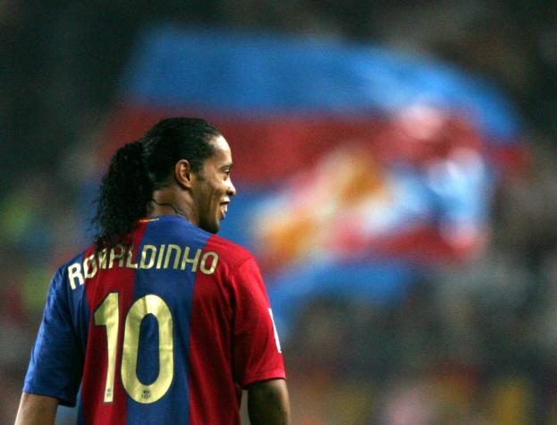 Ronaldinho Gaúcho se retira oficialmente del fútbol profesional