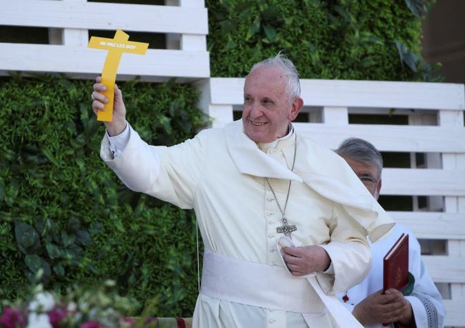 Indígenas peruanos le darán al papa un arco y una flecha para que los ayude