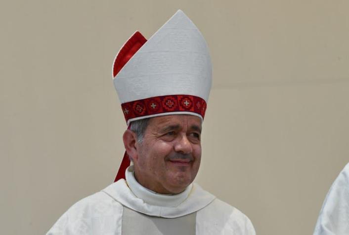 Cadem refleja evaluación negativa de la presencia de Juan Barros durante visita del Papa a Chile