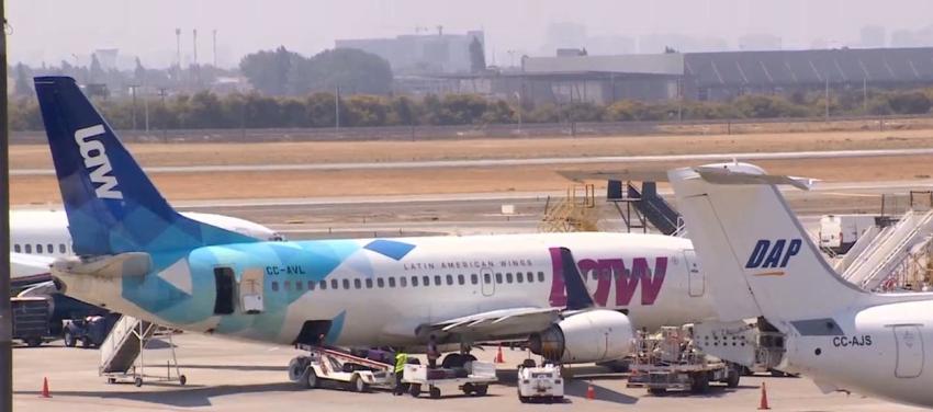 [VIDEO] Siguen problemas para pasajeros de aerolínea Law
