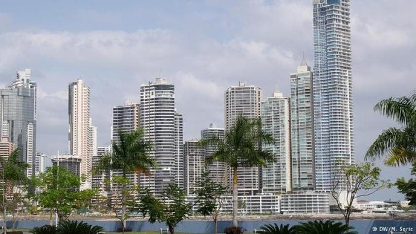 La Unión Europea retira a Panamá de su lista de "paraísos fiscales"