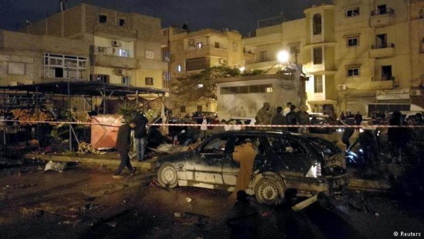 Libia: casi 30 muertos por doble atentado con coches bomba