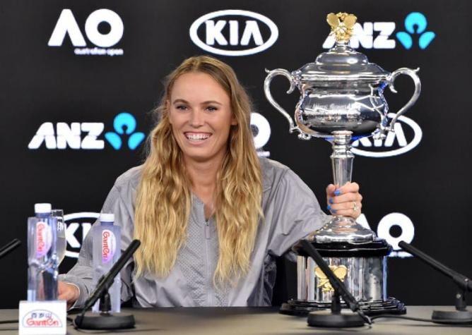 Wozniacki bate a Halep y gana el Abierto de Australia