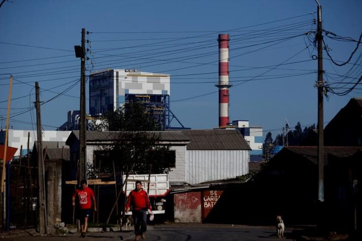 Gobierno y generadoras anuncian fin de nuevos desarrollos de plantas a carbón