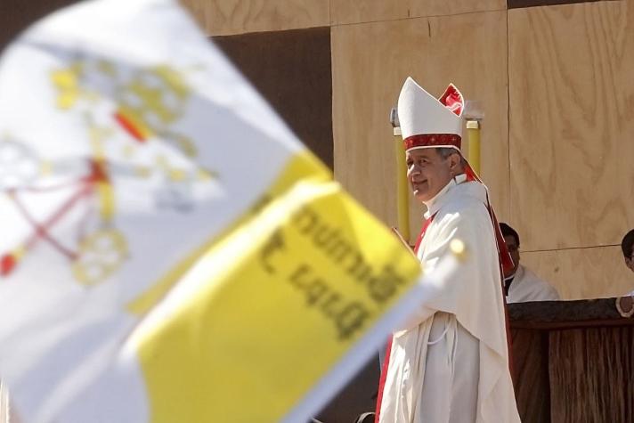 Obispo Barros "acoge con fe y alegría" orden del Papa de examinar las denuncias en su contra