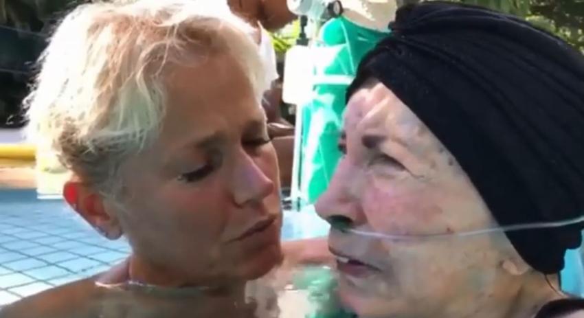 El emotivo video en que Xuxa le canta a su madre con Parkinson
