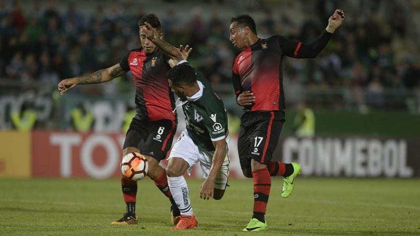 Otra vez: Error defensivo le cuesta la victoria a Wanderers en debut por la Libertadores
