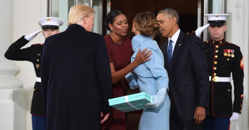 Un año después Michelle Obama revela qué le regaló Melania Trump