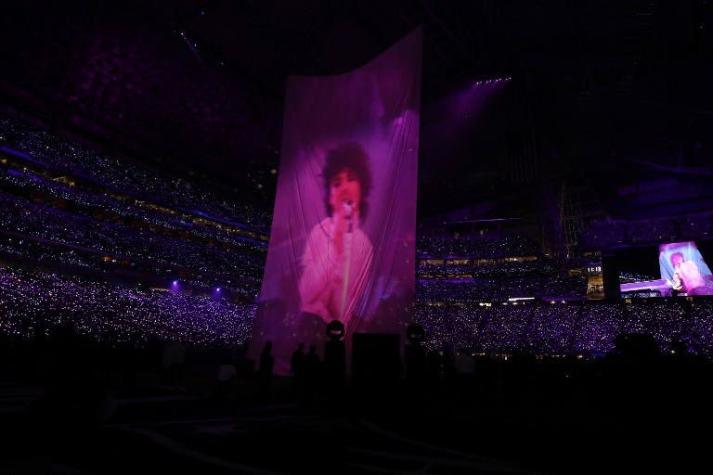 Justin Timberlake tiñe de púrpura al Super Bowl en homenaje a Prince