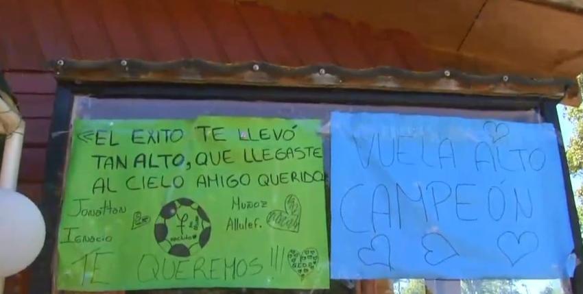 [VIDEO] Despiden con honores y globos a menores víctimas de accidente en Argentina