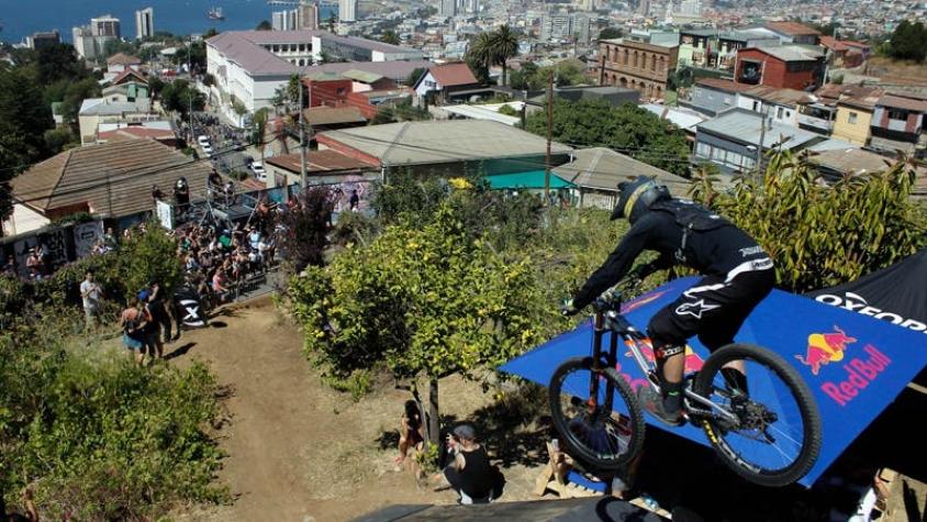 [VIDEO] Vértigo y adrenalina: Las mejores tomas que dejó Valparaíso Cerro Abajo