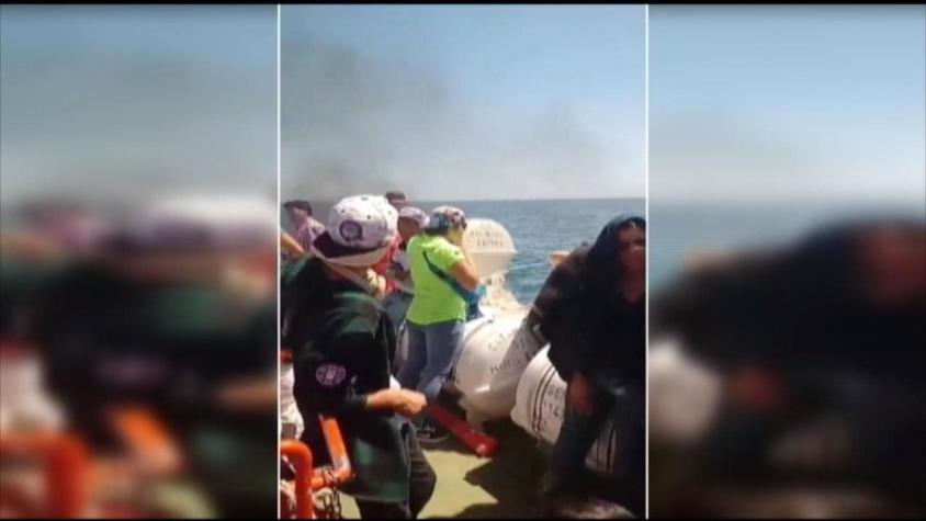 [VIDEO] Incendio afecta a barco con pasajeros en la región del Biobío
