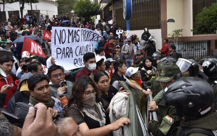 Bolivianos salen a las calles a favor y en contra de repostulación de Morales