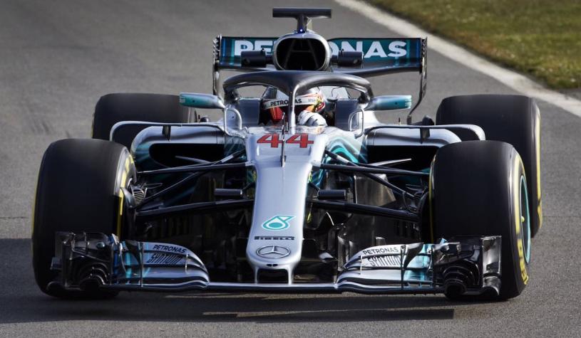 Mercedes presenta su nuevo monoplaza para 2018 y vuelve a cargar contra el halo
