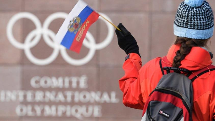 El Comité Olímpico Internacional aprueba levantar la sanción por dopaje a Rusia, con una condición