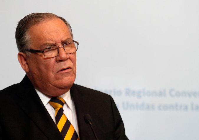 Campos asegura que habría sido "inoportuno" firmar cierre de Punta Peuco a horas de cambio de mando