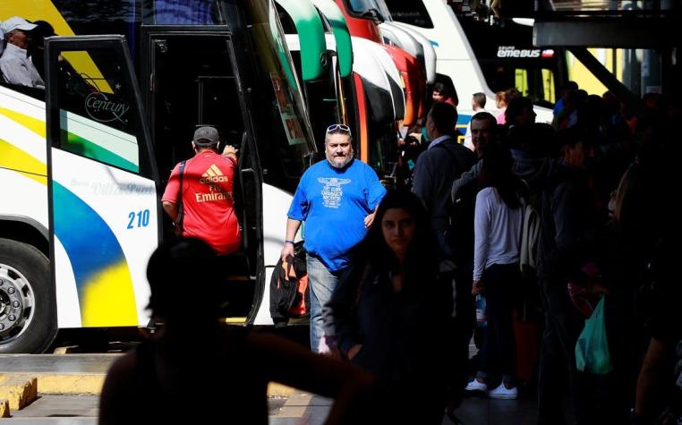 Precios de pasajes de bus aumentarán sobre un 40% para Semana Santa