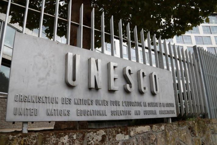 Unesco destituye a subdirector tras ser denunciado por acoso sexual