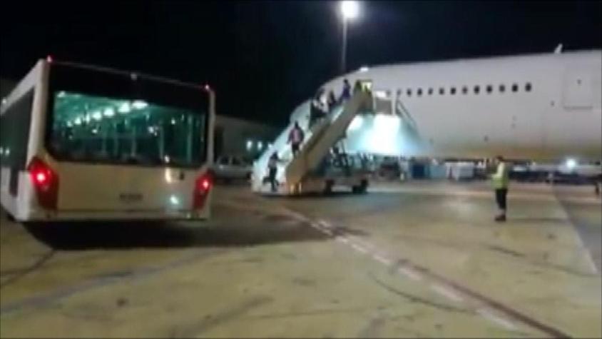 [VIDEO] Polémica por video racista contra haitianos llegando a Chile en el aeropuerto