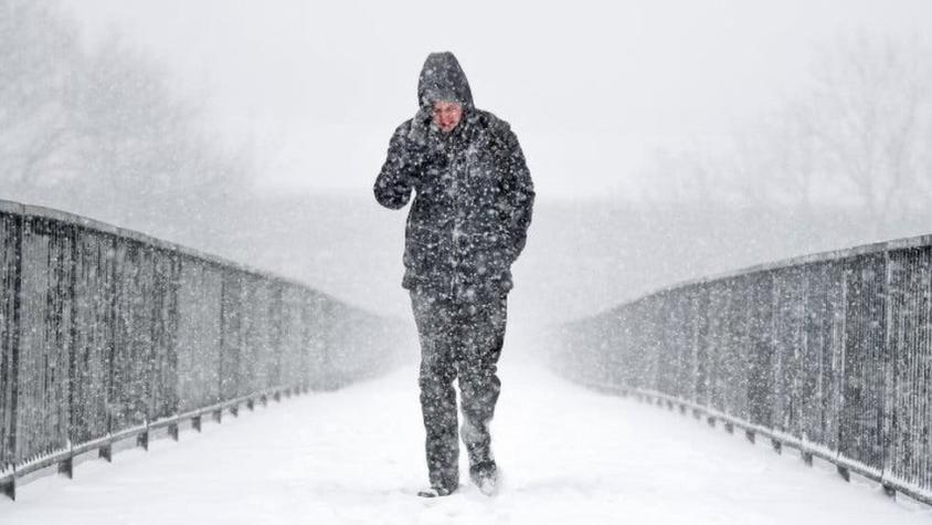 Frío extremo en Europa: Siberia registró -56°C y la nieve golpeó a