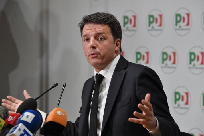 Renuncia líder del partido oficialista de Italia tras derrota en elecciones generales