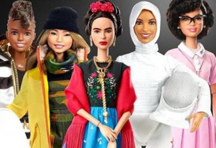 Frida Kahlo destaca en la nueva colección de muñecas Barbie sobre mujeres inspiradoras
