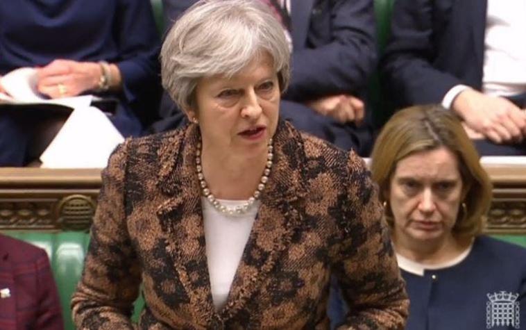 Theresa May apunta a Rusia por envenenamiento de espía: "Es probable que fuera responsable"