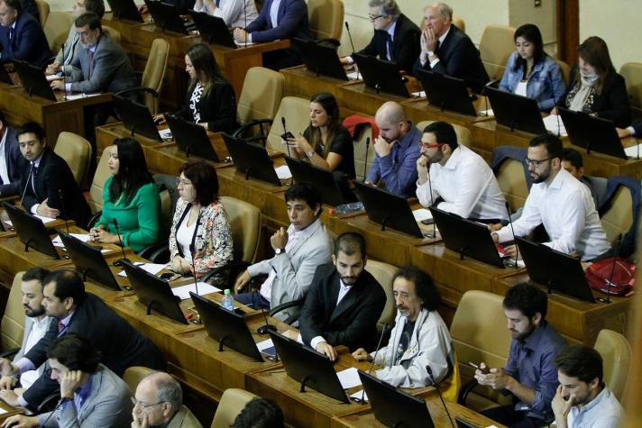 [VIDEO] Con 62 de 155 diputados se inicia la primera sesión legislativa de la Cámara