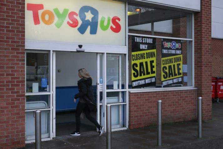 Juguetería "Toys 'R' Us" liquidará sus locales en Estados Unidos
