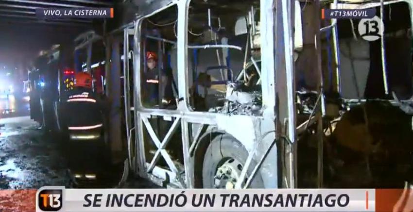 [VIDEO] Bus del Transantiago se incendia en Autopista Vespucio Sur