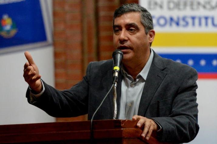 Agentes de inteligencia de Venezuela detienen a ex ministro Miguel Rodríguez Torres