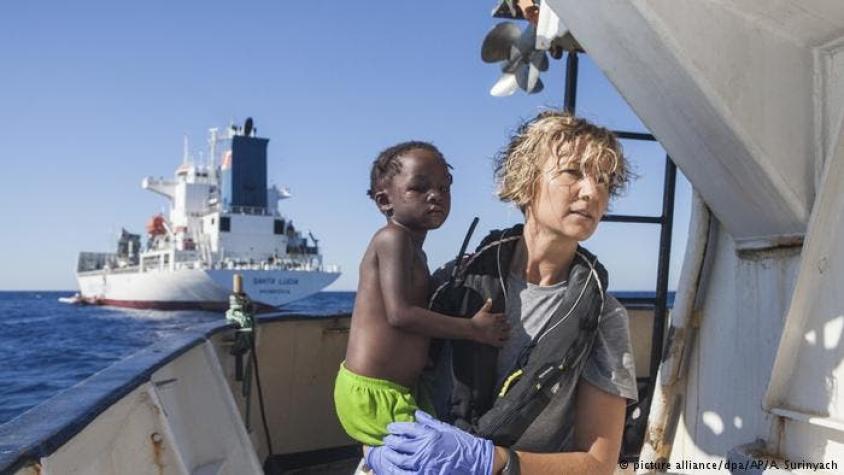 Autoridades italianas confiscan bote de rescate de ONG