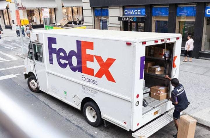 Nuevo ataque en Texas: Un paquete explosivo estalló en centro de distribución de FedEx