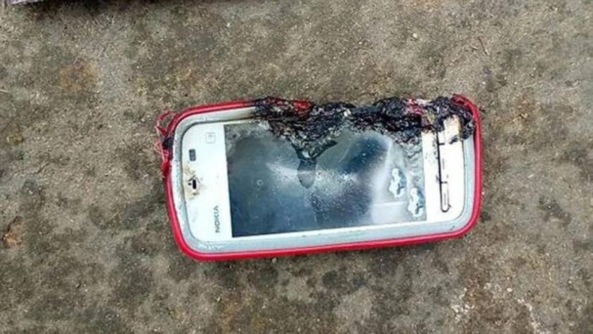 Joven de 18 años muere en la India luego de que explotara su celular