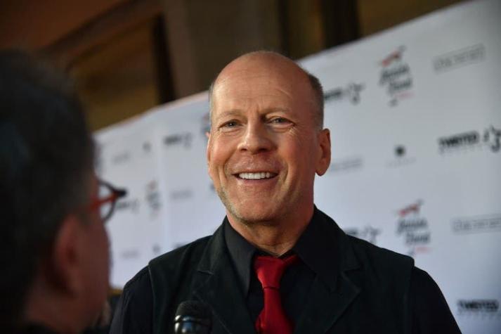 [VIDEO] ¿Está Bruce Willis en el Costanera Center?