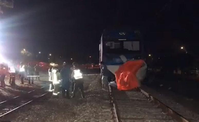 Choque de tren con una camioneta deja a una persona fallecida en Talca