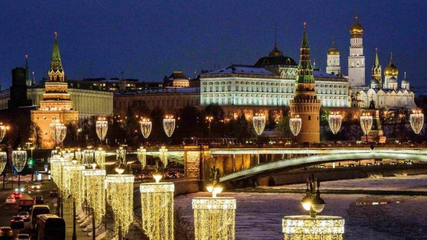 Qué significa para la red de espías rusos la expulsión de 150 diplomáticos alrededor del mundo