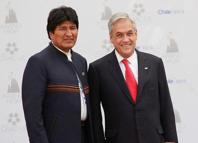 Captan casual encuentro entre Sebastián Piñera y Evo Morales durante la Cumbre de las Américas