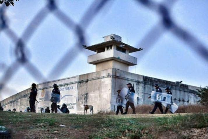 Mueren siete policías en un motín en una cárcel del este de México