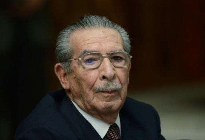 Muere ex dictador guatemalteco Efraín Ríos Montt acusado de genocidio