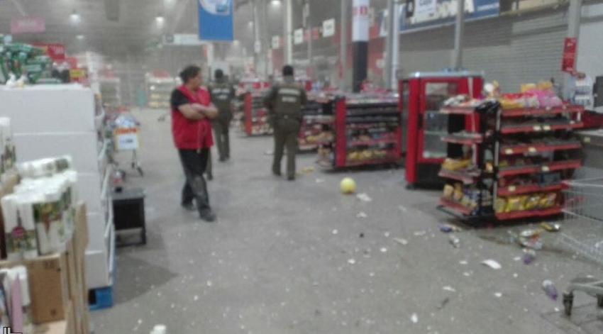 [VIDEO] Intento de robo destruye dependencias de supermercado en Quilicura