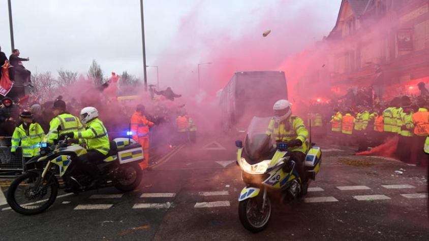 UEFA abre investigación tras el ataque al bus del Manchester City en Liverpool