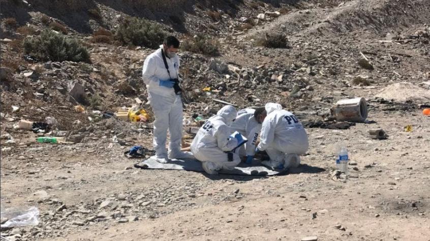 Encuentran cadáver cubierto con ramas y restos de una lavadora en Copiapó