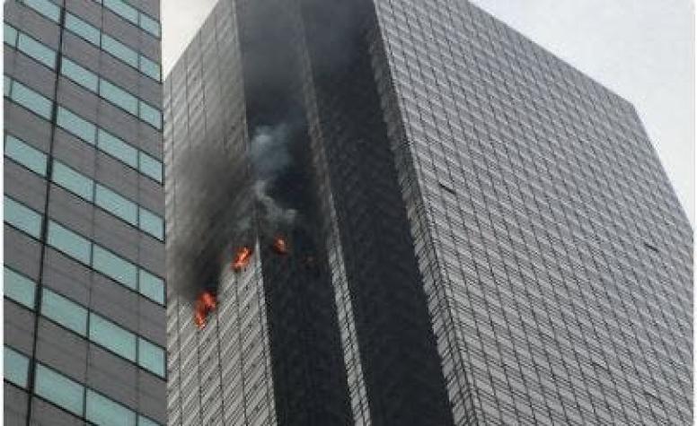 [FOTOS Y VIDEOS] Incendio se registra en el piso 50 de la Torre Trump en Nueva York