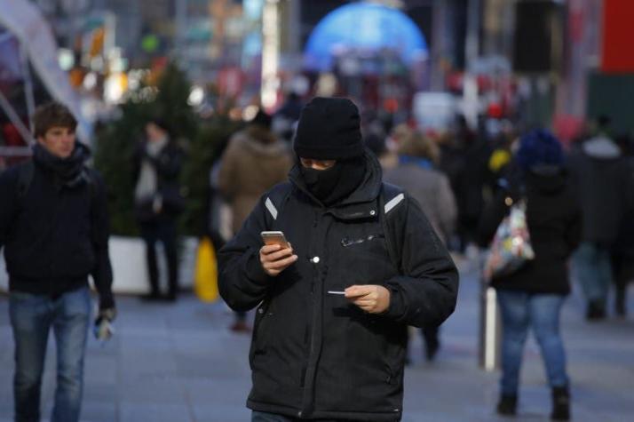 Qué son y cómo funcionan los misteriosos aparatos espía para rastrear teléfonos móviles
