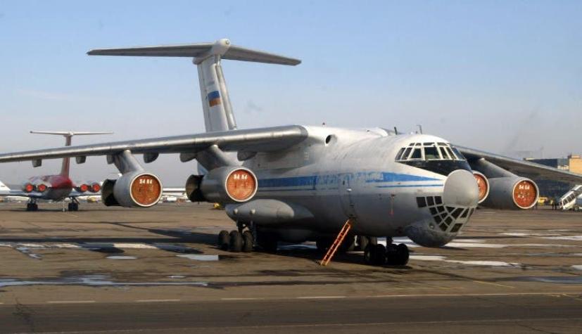 Avión con 100 militares a bordo se estrella en Argelia